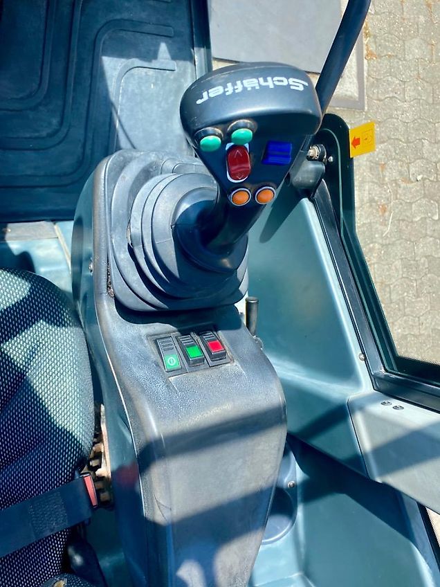 Schäffer 9530 T, Teleskop, Zentralschmierung, Bereifung neu