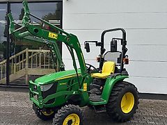 John Deere 3038E