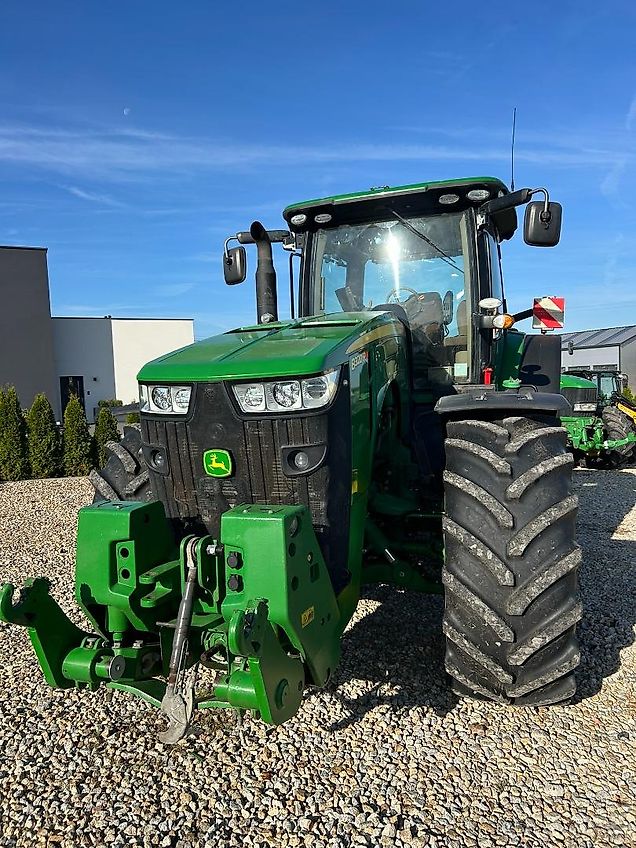 John Deere 8320R