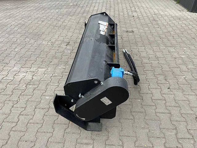 Field Industries Frees / tiller