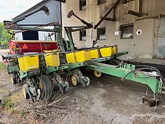 John Deere John Deere - 1760 maxEmerge 2 vetőgép