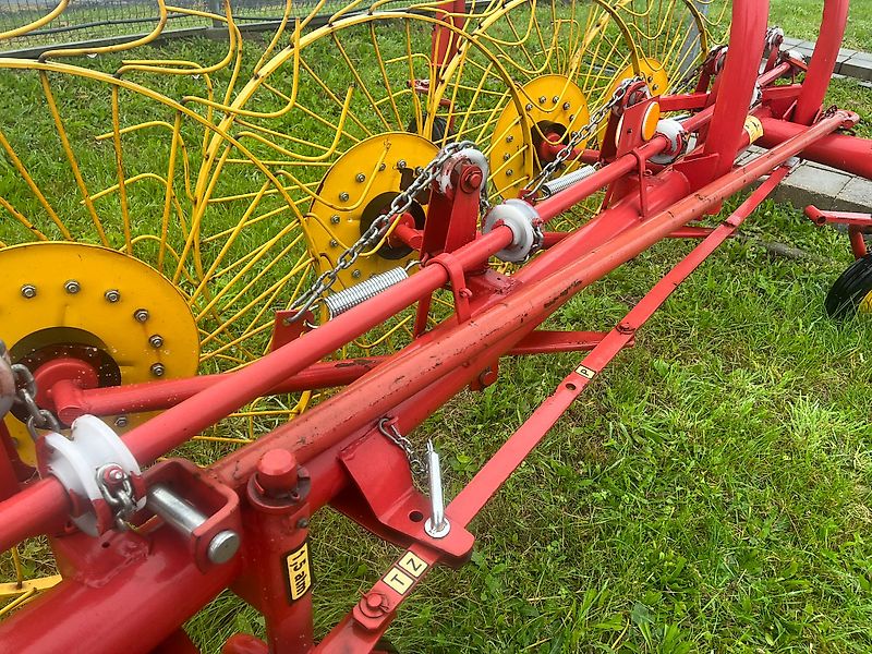 Wolf-Landtechnik Sternschwader mit Stützrädern