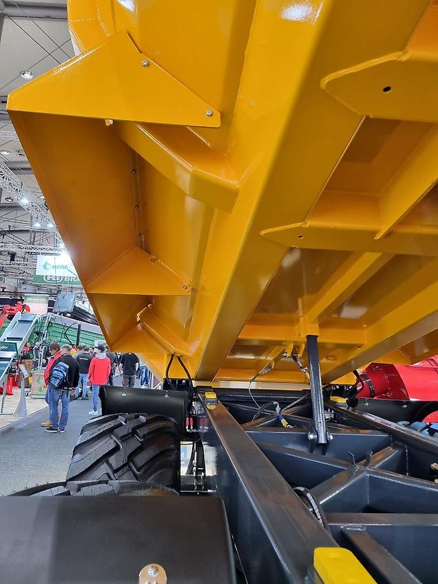 Kobzarenko Schwerlastmulde TSP-12 BPW Pendelachse (28.000 kg of Road)